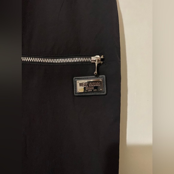 Well Known Studios The James - Picture 4 of 9